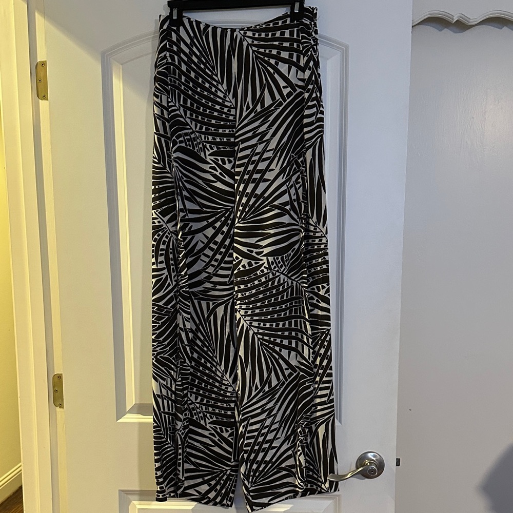 Zara Brown and White Patterned Pants